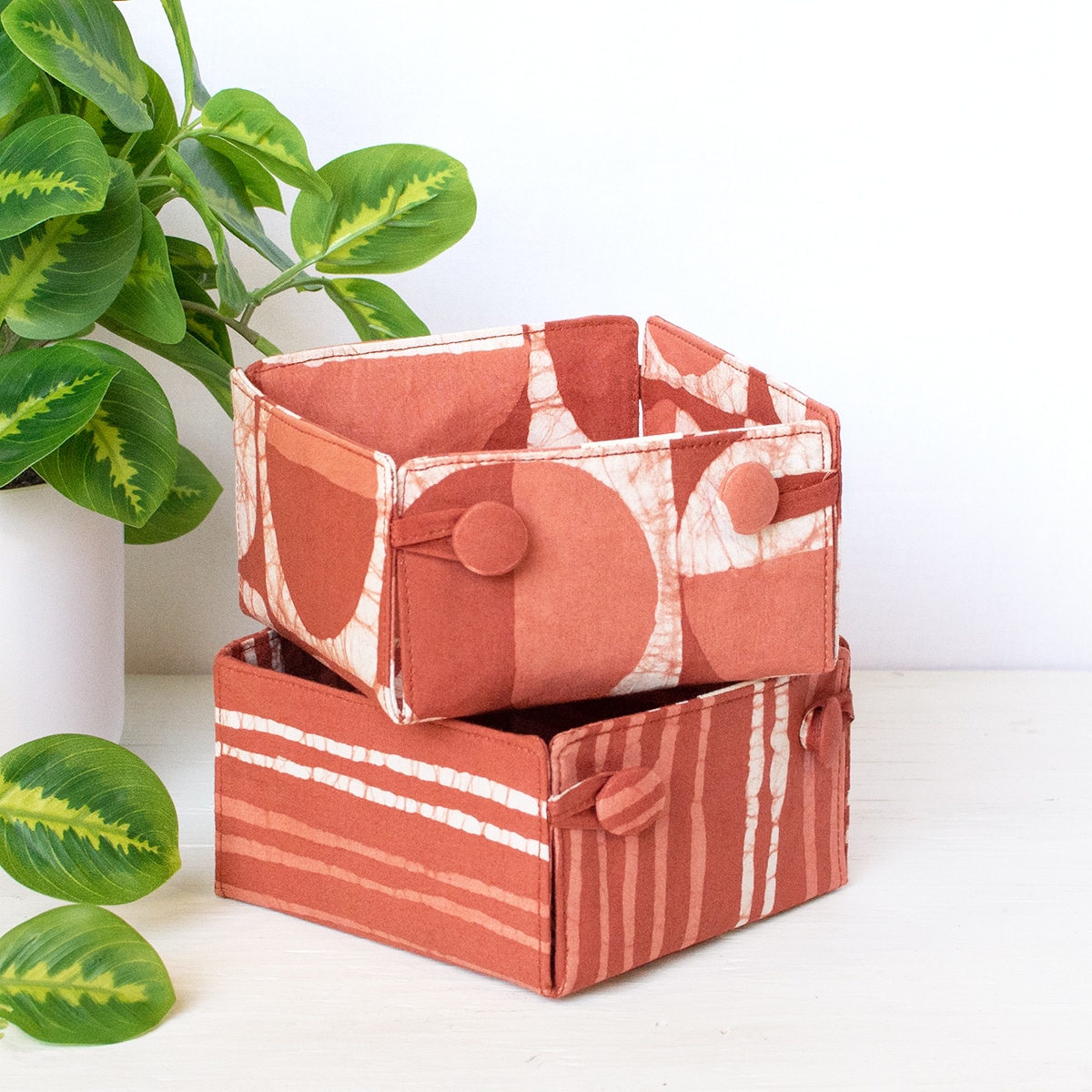 Button Basket Mini: Reeds - Rust-Organic - Image 3